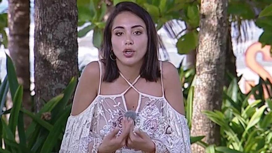 Sandra Pica entró a la isla y contó filtraciones del exterior