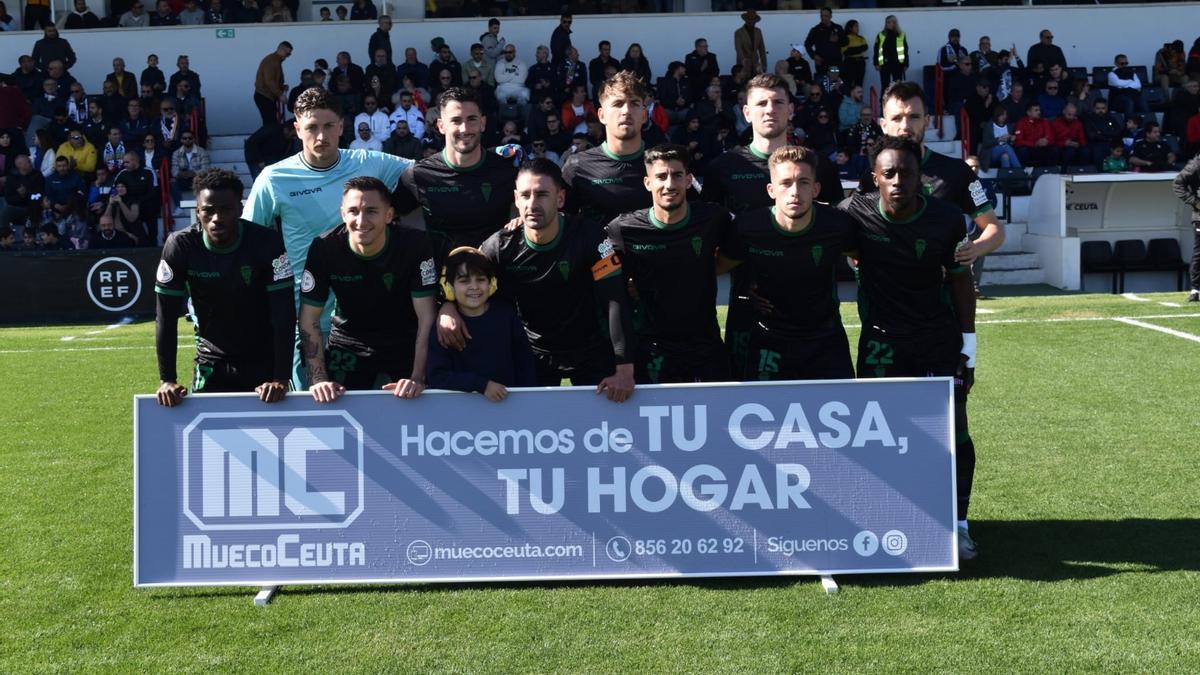 Equipo titular del Córdoba CF que empató este domingo ante el Ceuta en el Alfonso Murube.