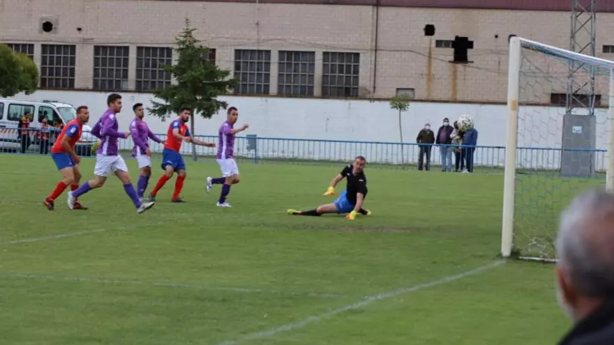 El Benavente tampoco gana su último partido del curso en el Luciano Rubio (3-4)