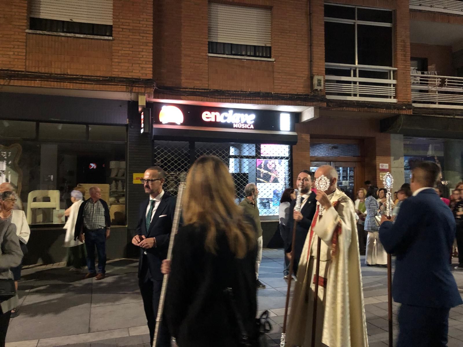 Fotogalería | Así fue la procesión de la Virgen de Fátima por Cáceres