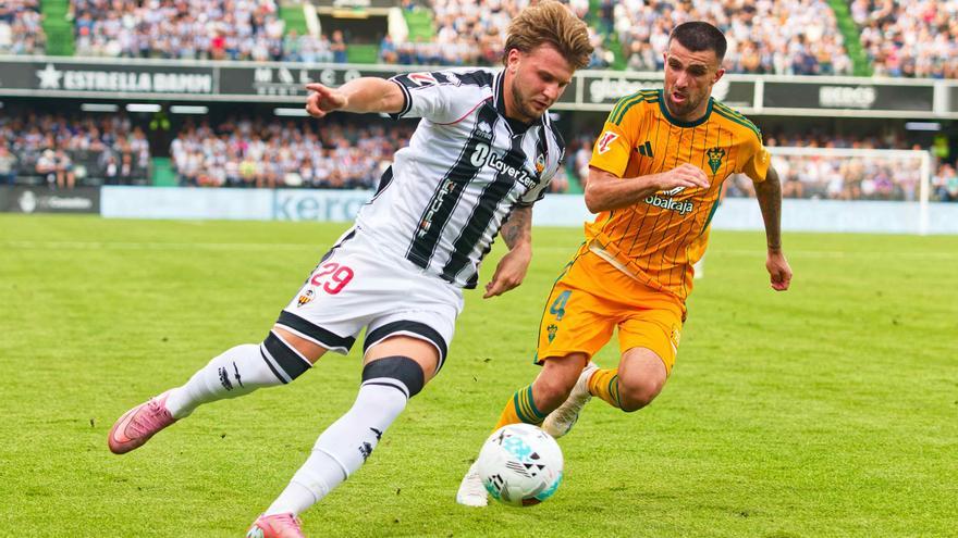 Encuesta | CD Castellón: Se busca extremo