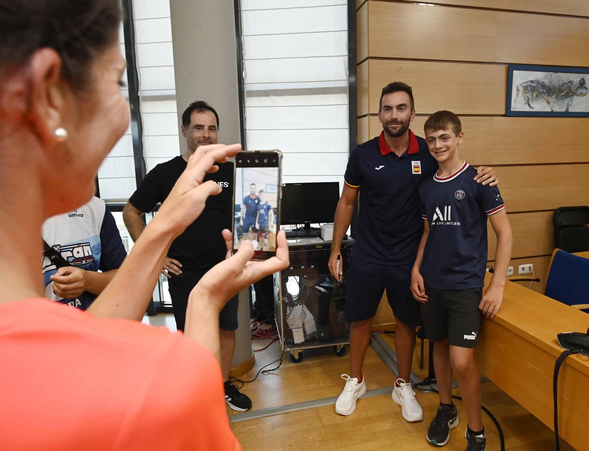 Moaña recibe entre aplausos a su olímpico Rodrigo Conde