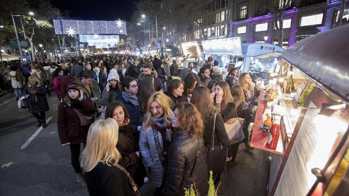 zentauroepp41139538 shopping night181120163858 zentauroepp41139538 shopping night181120163858