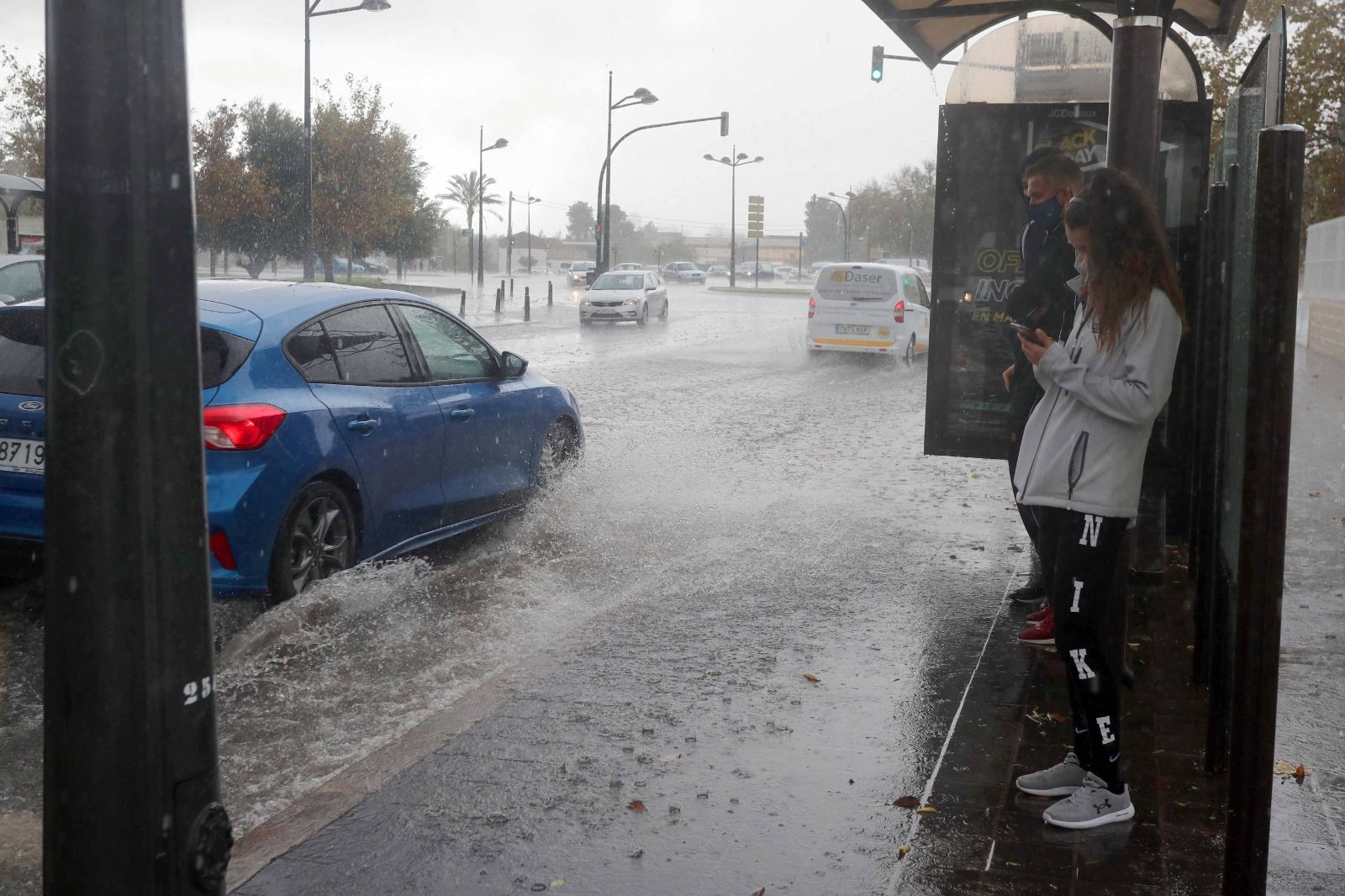 FOTOS | El temporal de lluvia y granizo en València