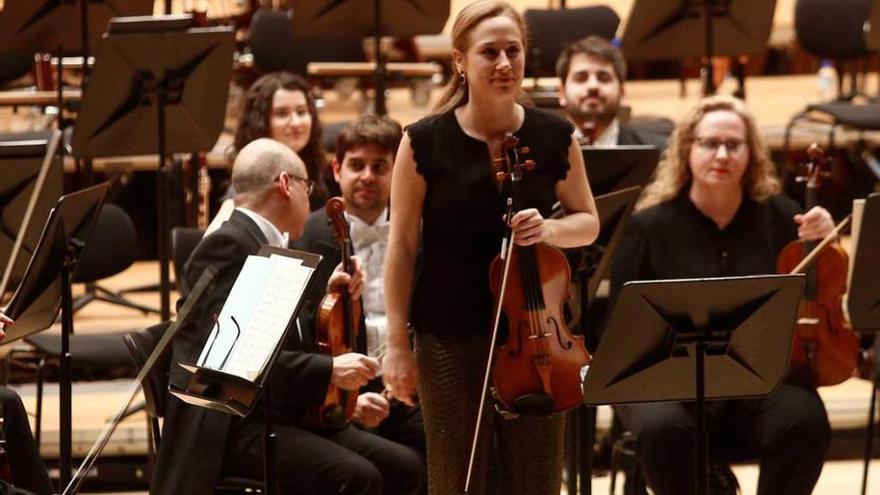 María Moros, ayer, en el Auditorio de Oviedo, con la OSPA.