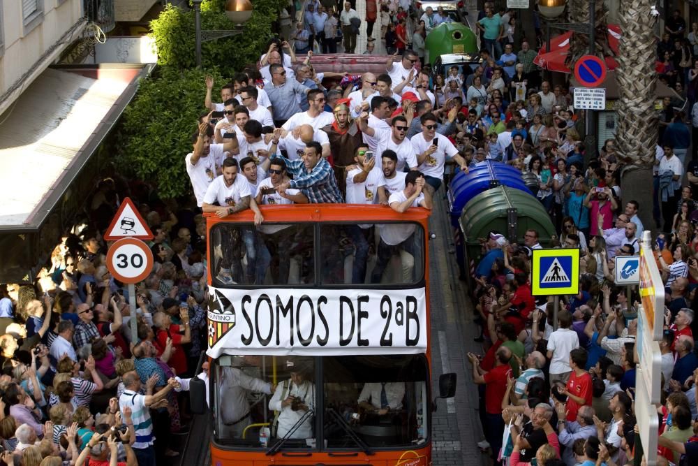 Saguntino. Celebración por el ascenso a 2ªB.