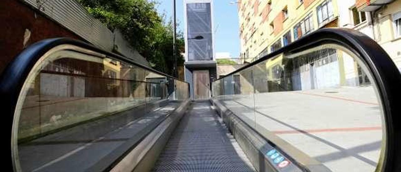 La cinta mecánica del ascensor de Fernández de Oviedo.