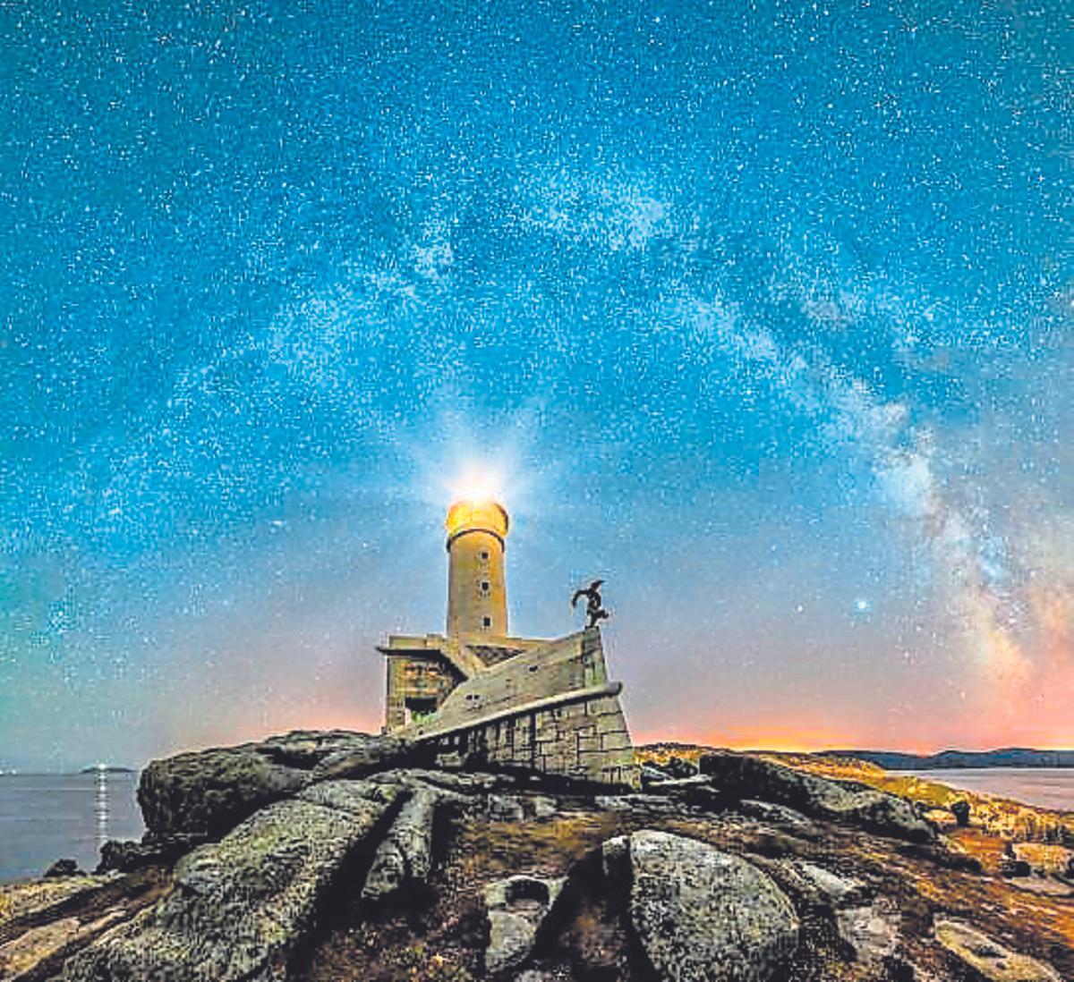 Faro de Punta Nariga