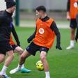 Gavi junto a Roony Bardghji en el entreno en la Ciutat Esportiva
