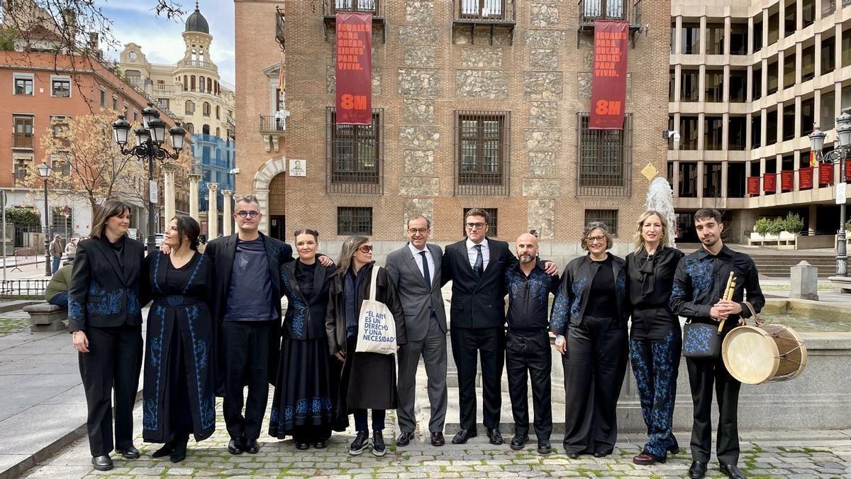 Vídeo | El alcalde, Rafa Mateos, encabeza la delegación que defenderá el proyecto ‘Cáceres Capital Europea de la Cultura 2031’