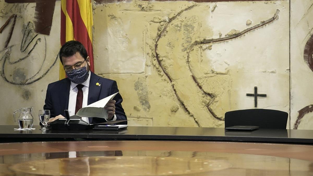 Pere Aragonès, en la primera reunión del Govern como ¿president¿ sustituto