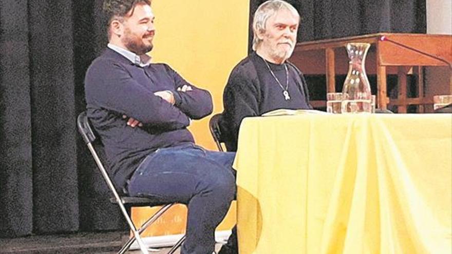 Rufián y el padre de Junqueras presentan sus libros en Vinaròs