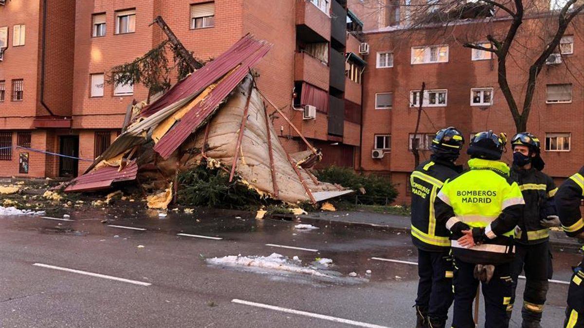 Un muerto y 21 heridos en el incendio de una vivienda en Alcalá de Henares