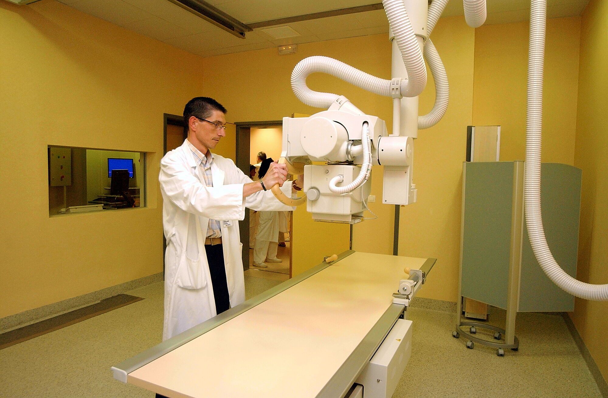 En imágenes | Así es el nuevo telemando radiológico 'de la Nasa' del hospital materno-infantil de Zaragoza