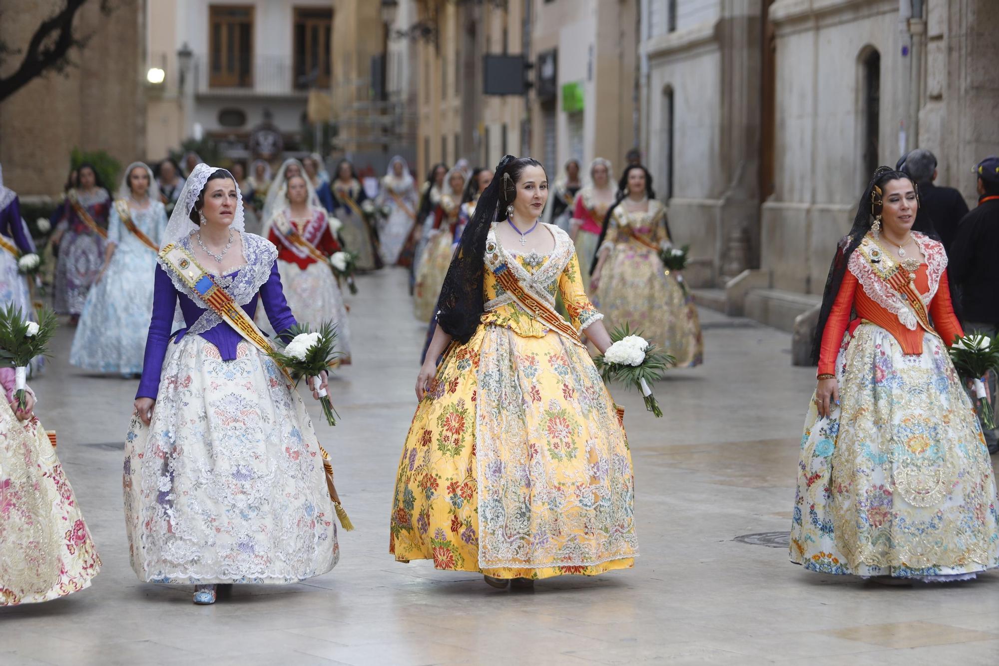 Búscate en el segundo día de la Ofrenda en la calle San Vicente hasta las 17 horas