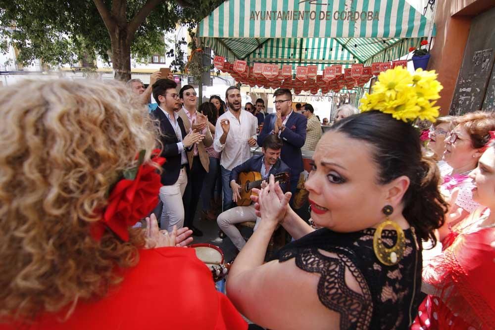 La Cruces abren el Mayo festivo