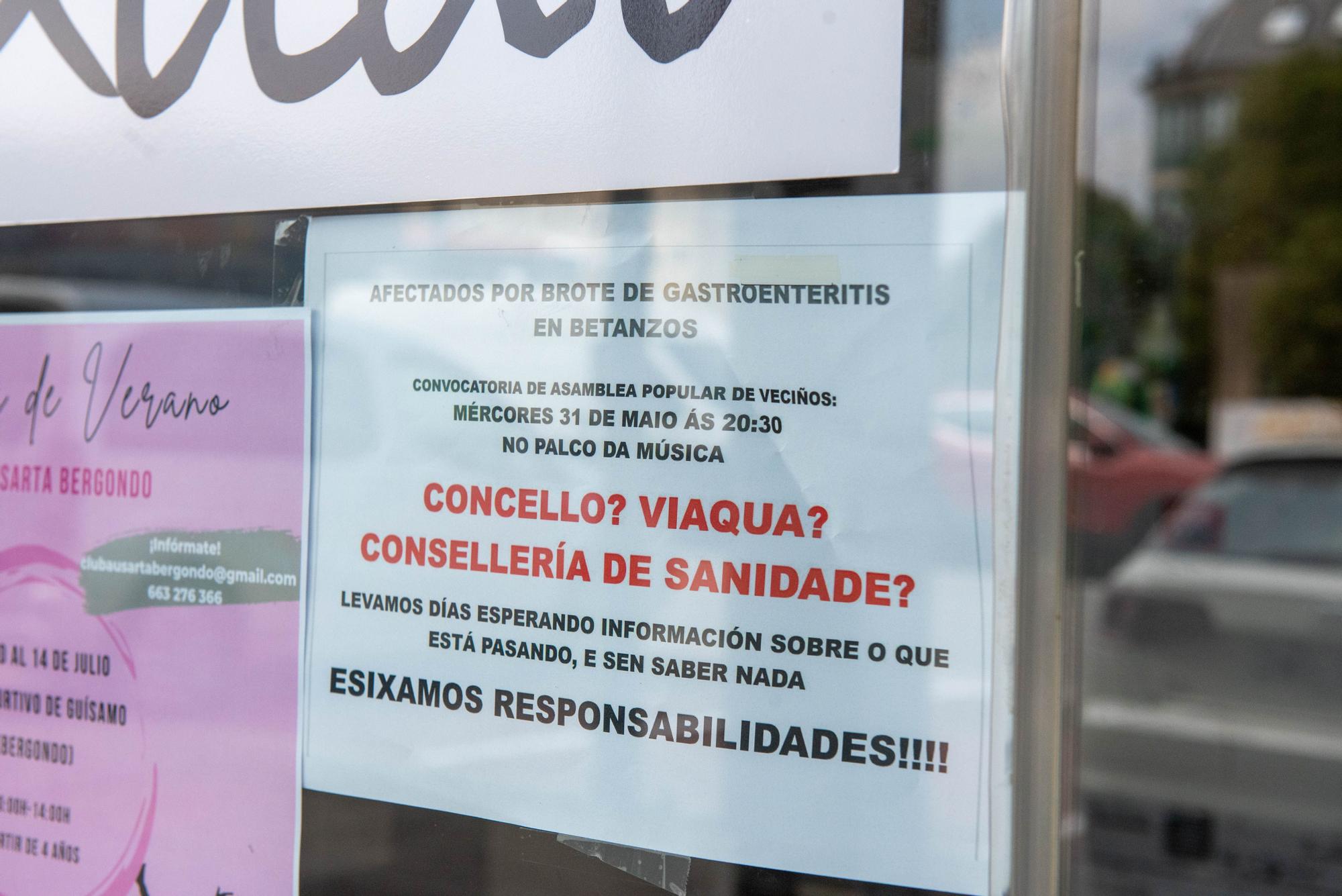 Betanzos fleta cisternas y reparte garrafas ante las restricciones de agua por la gastroenteritis