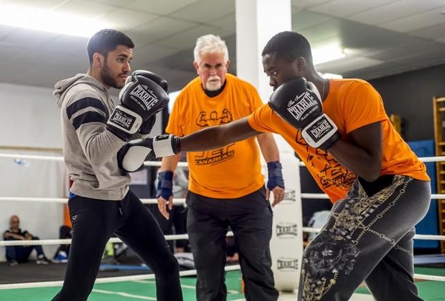 Deporte Base. Reportaje de boxeo al Jet Canarias