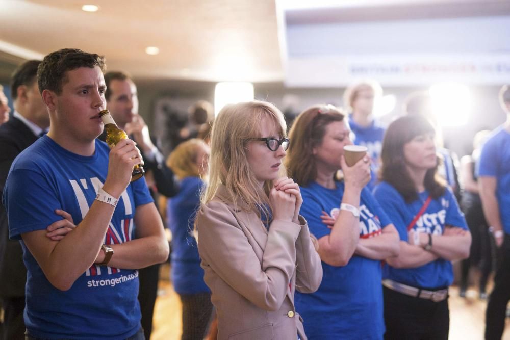 Tensión durante el recuento del referéndum del Brexit