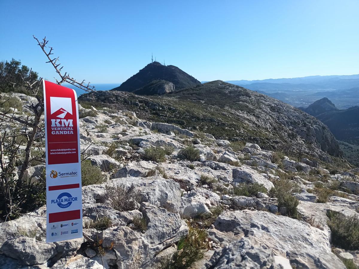 Éxito total en el XXIV KM Vertical de Gandia con un millar de participantes