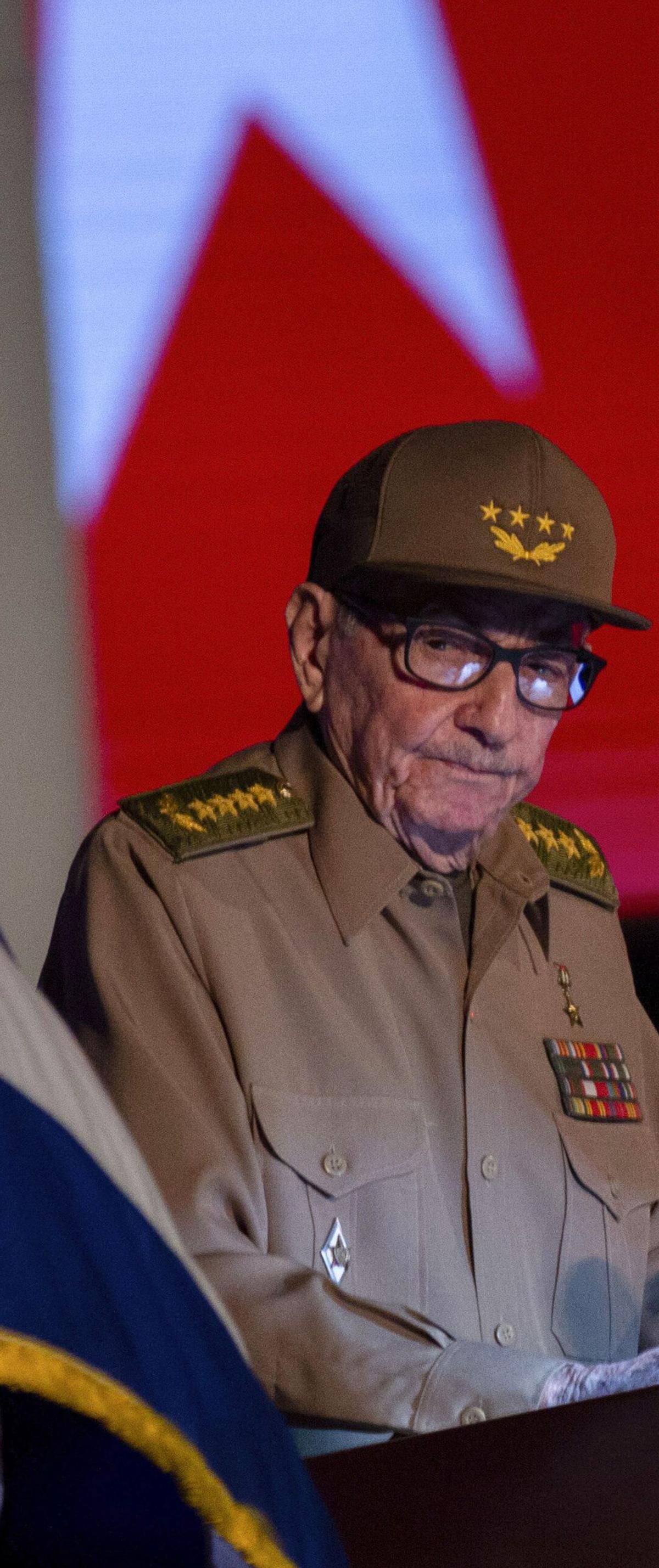 Un homenatge a Fidel en ple ensorrament