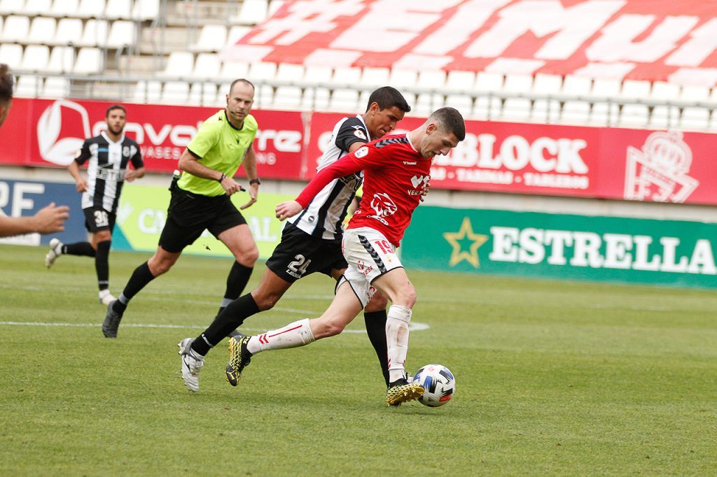 El Real Murcia no levanta cabeza (0-0)