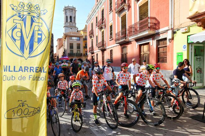 Galería | Aficionados de todas las edades disfrutan de la tradicional bicicletada en Vila-real