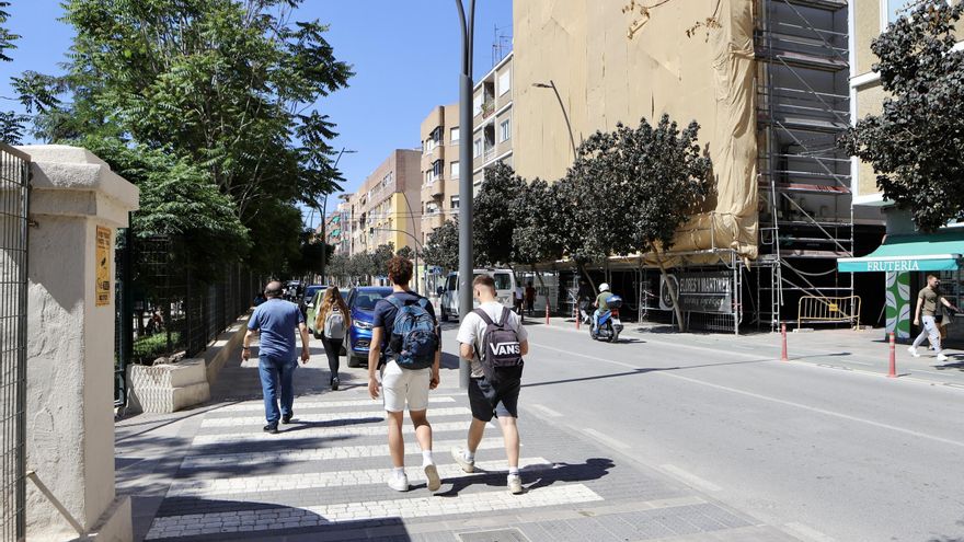 Vecinos de Lorca se movilizan para alejar un salón de juego de dos institutos