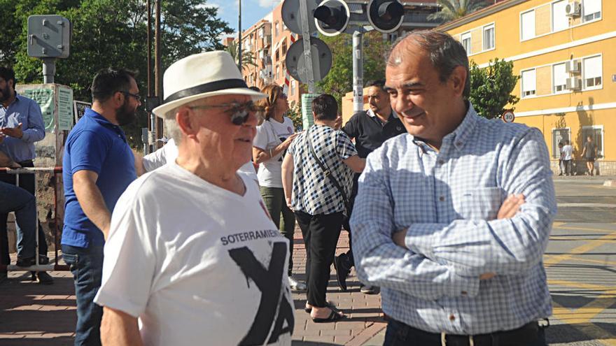 Manifestación por el soterramiento del AVE en Murcia