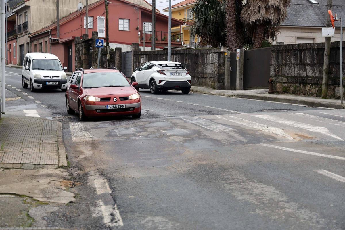 El socavón generado en el firme ya está totalmente solventado.