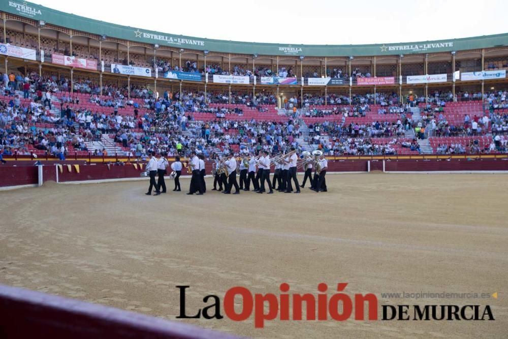 Ambiente en la corrida de rejones de la Feria de M