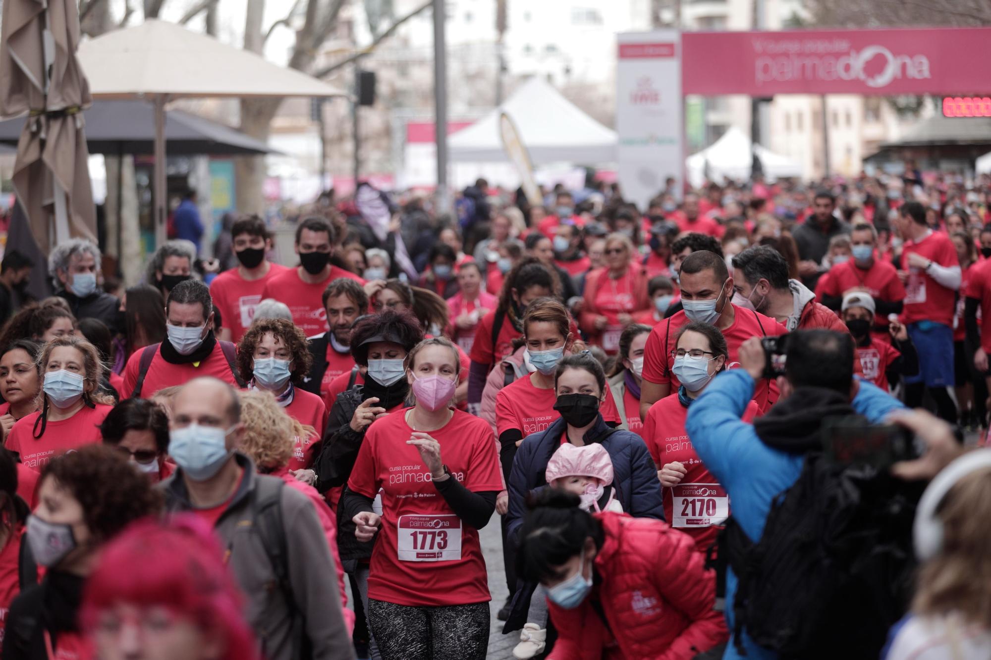 Alrededor de 2.500 personas participan en la V Cursa Popular Palmadona