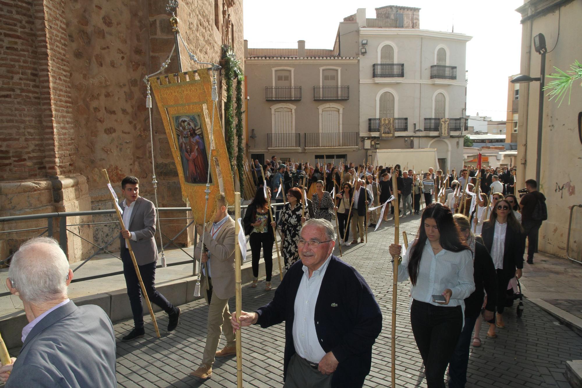 Romería a la ermita de la Sagrada Familia en el día de los patronos de la Vall