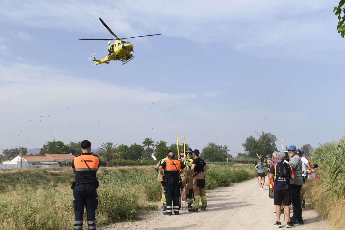 Momento en el que el helicóptero se incorporó a la búsqueda.