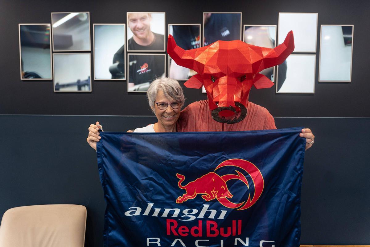 Dock out del Alenghi Red Bull en la Copa América animados por sus fans