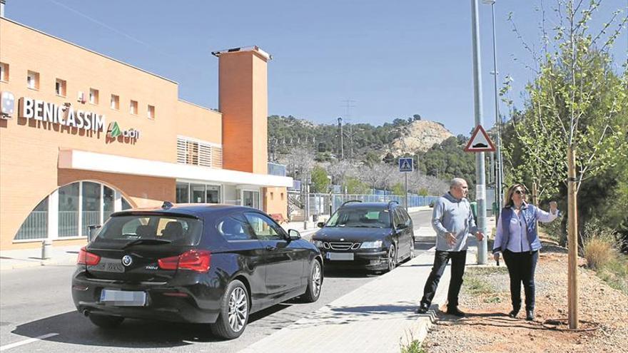 Benicàssim denuncia la falta de servicios en la estación de tren