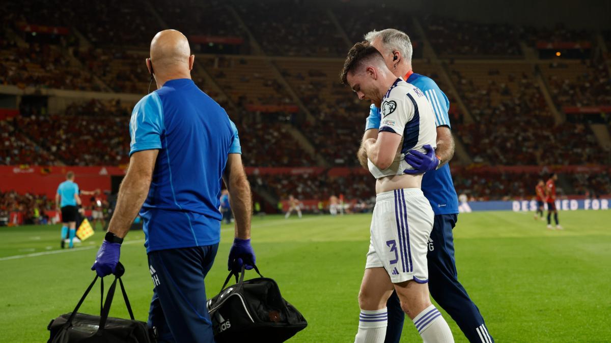 Robertson se retira lesionado del partido ante España