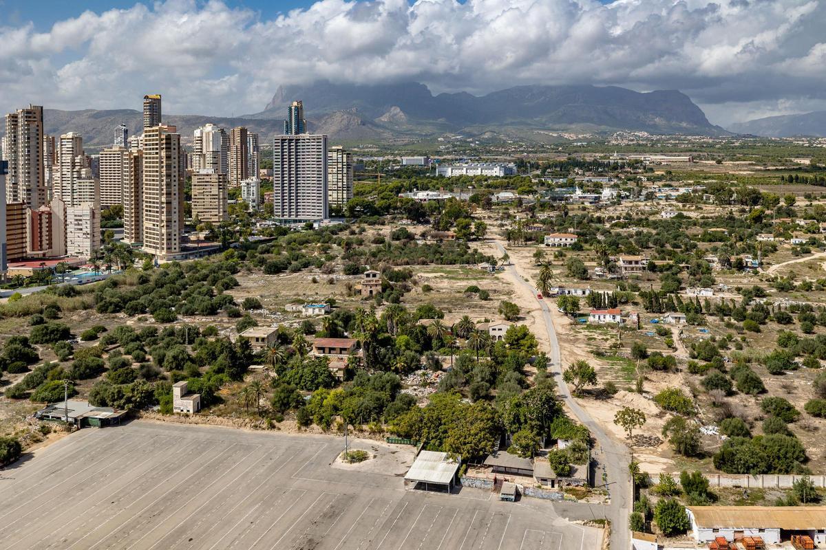 Terrenos el plan Ensanche Levante de Benidorm.