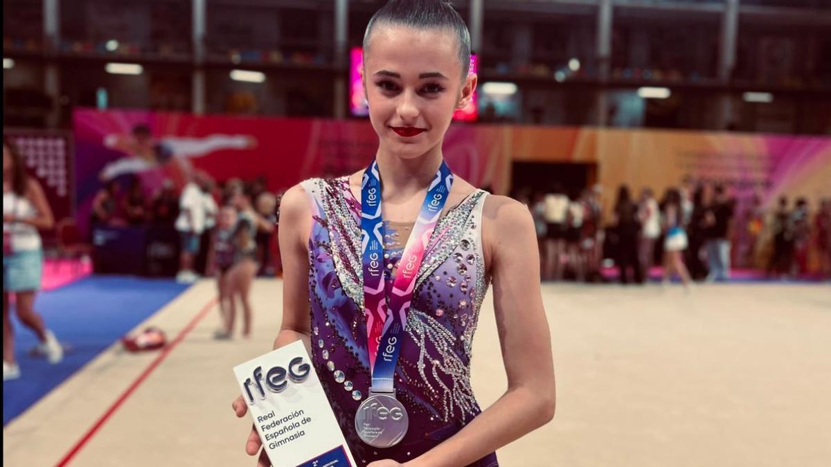La gimnasta nuciera Irina Narimanova  subió al podio nacional por tercer año.