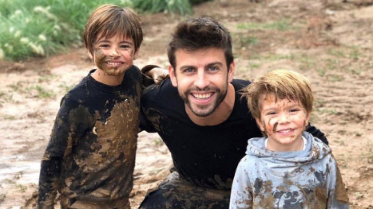 Piqué, con sus hijos, Milan y Sasha