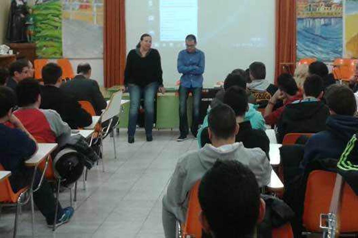 Una de las ponencias de la jornada.