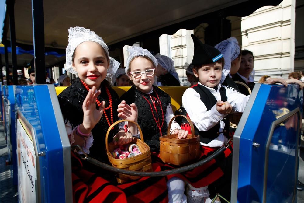 Pregón y desfile de las fiestas de El Bollo en Avilés