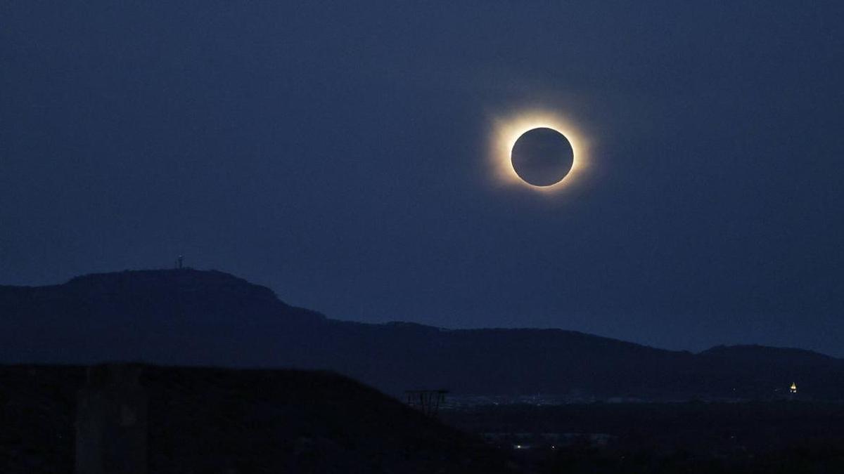 ECLIPSE EN MALLORCA | Mallorca da la vuelta al mundo con el eclipse: CNN, Reuters, Sky News, BBC y ZDF muestran la totalidad desde la isla