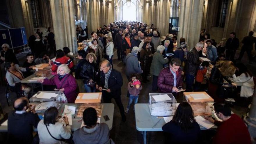 Aumenta en casi 10 puntos la participación a las 18:00 horas con respecto a las elecciones de 2016