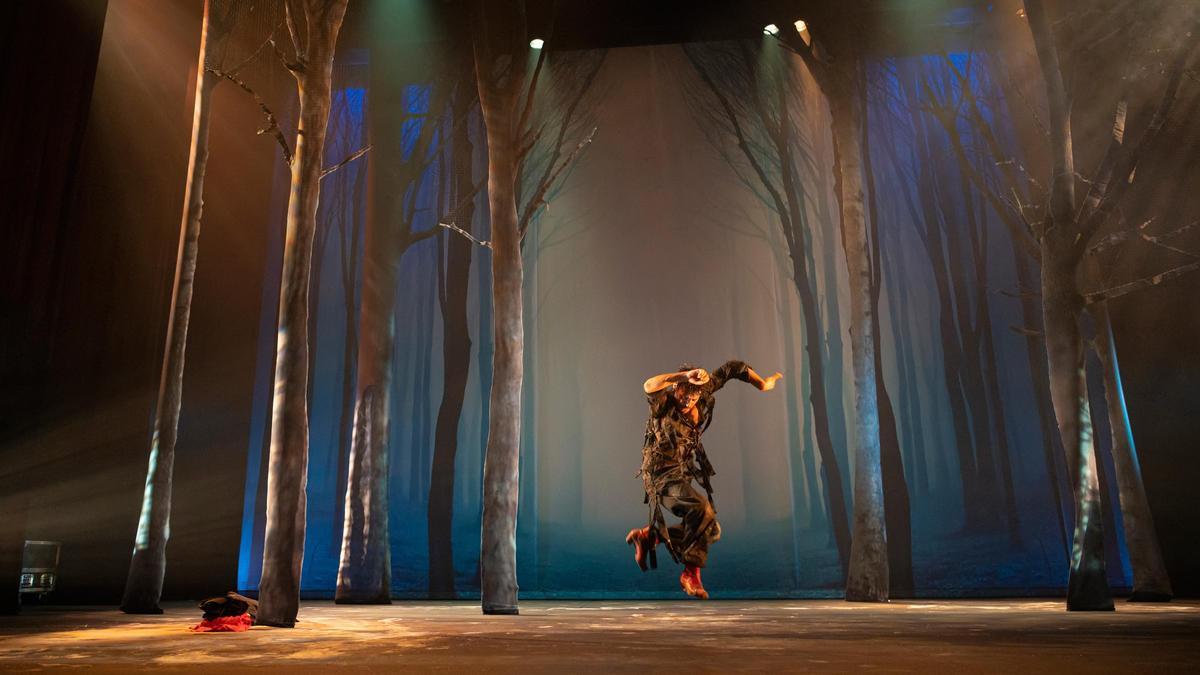 Jesús Carmona estrena 'Baile de Bestias' en el Teatre Victòria