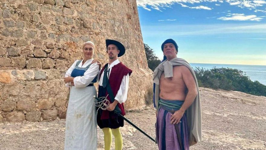 Los actores, ante la Torre des Carregador. | ASJ