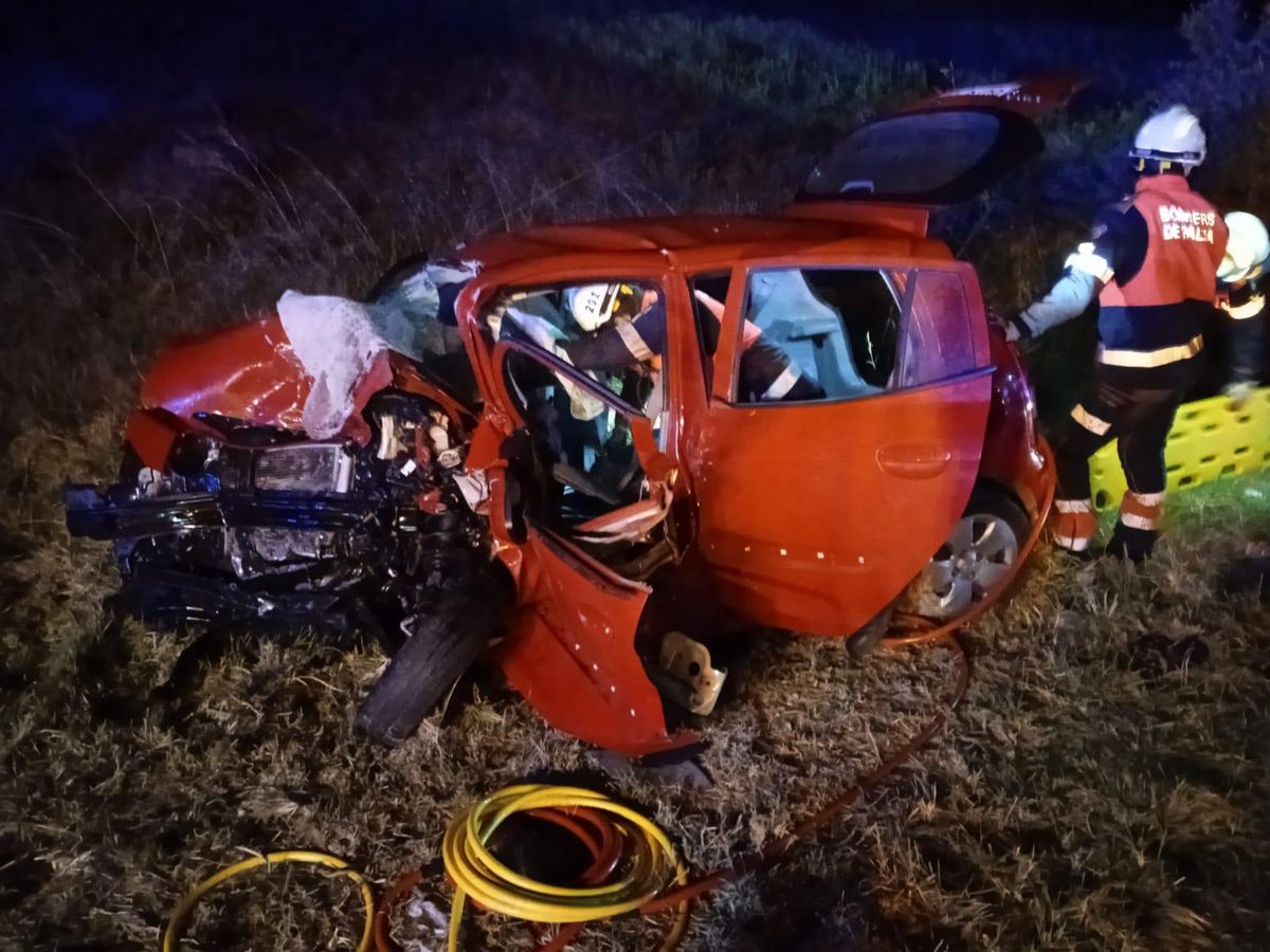 Estado en el que quedó el Kia Picanto tras el choque frontal de BMW en Son Oms.