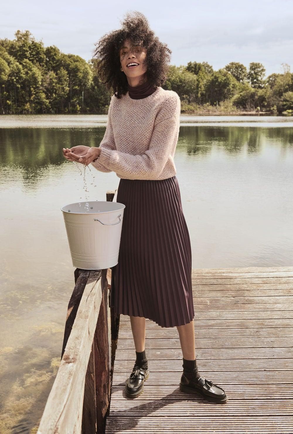 Jersey y falda midi, un 'total look' de C&A