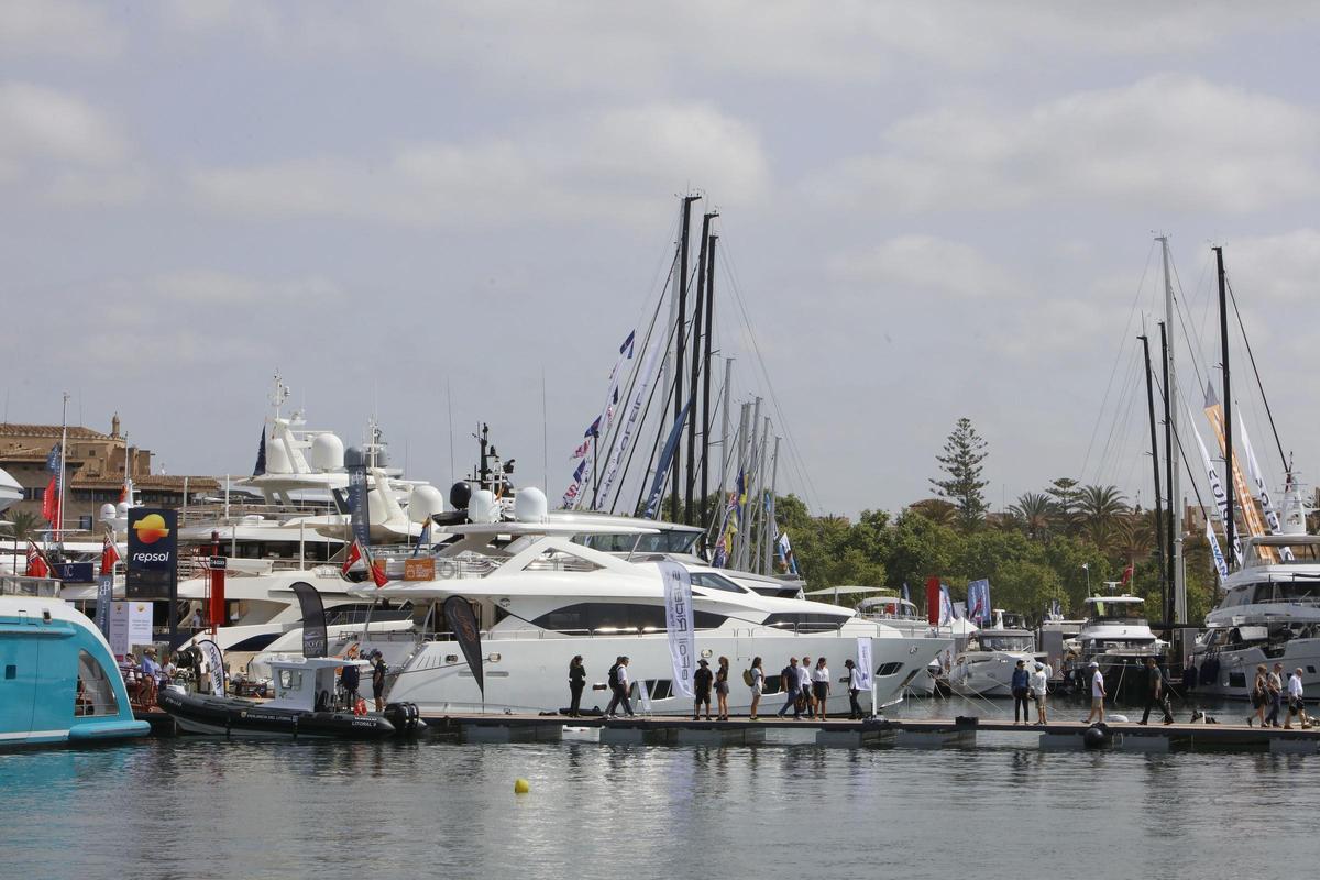 Luxusyachten, Gedränge und große Geschäfte; So war der Auftakt der Palma International Boat Show