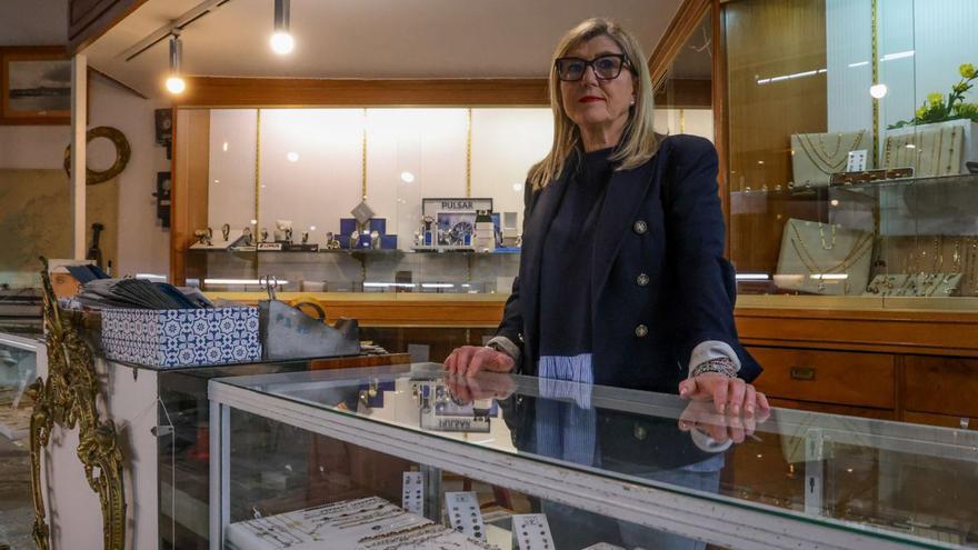 Pepa Jiménez parará para siempre en diciembre el reloj de su vida laboral. |  Iñaki Abella